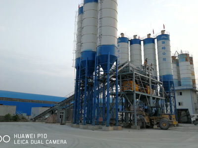 洛阳双hzs120混凝土搅拌站安装试机现场