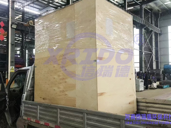 装车实拍：500 型撕碎机发货现场